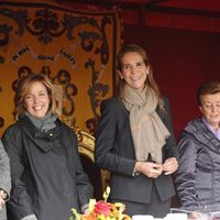 El Príncipe de Asturias visita a la Infanta Elena en el Día de la Banderita
