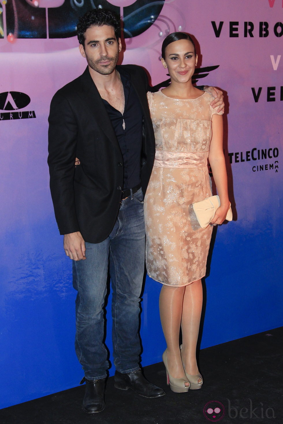Miguel Ángel Silvestre y Alba García en el estreno de 'Verbo' en Madrid