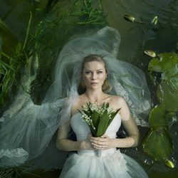 Kirsten Dunst en la portada de la película 'Melancolía'