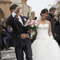 Alberto Contador y su mujer Macarena Pescador, felices tras su boda