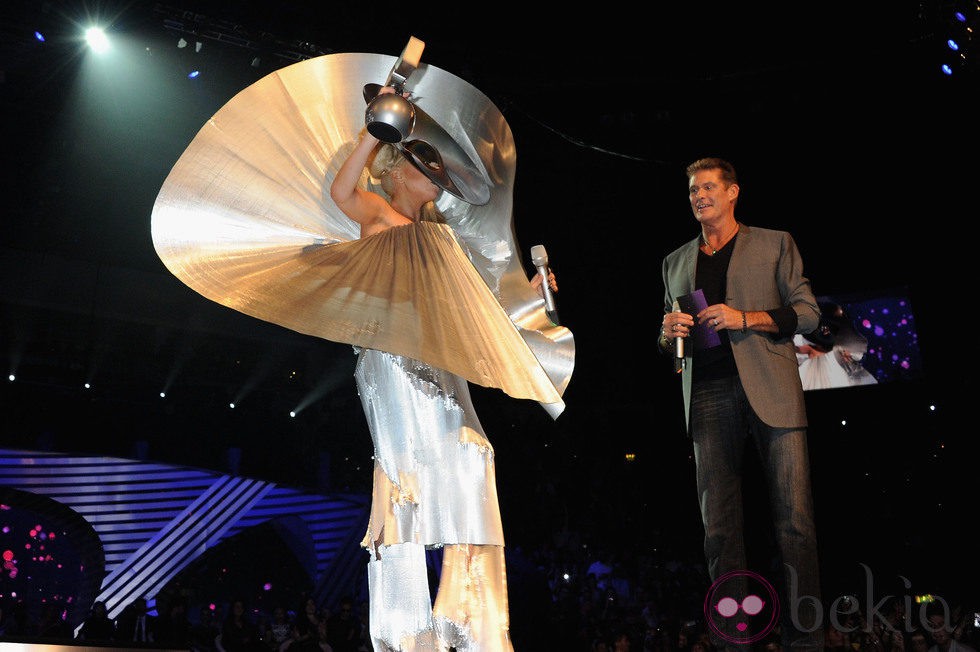 Lady Gaga y David Hasselhoff en la ceremonia de los MTV Europe Music Awards 2011