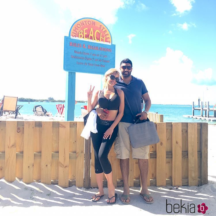 Farrah Abraham y Simon Saran juntos de nuevo en las vacaciones en Florida