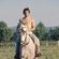 Palomo Linares montando a caballo cuando era joven