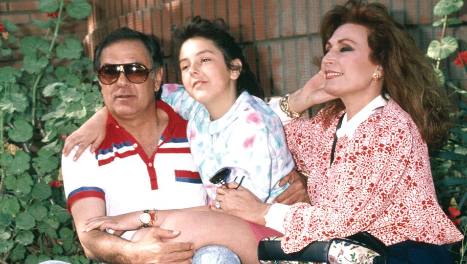 Rocío Carrasco con su padre Pedro Carrasco y su madre Rocío Jurado