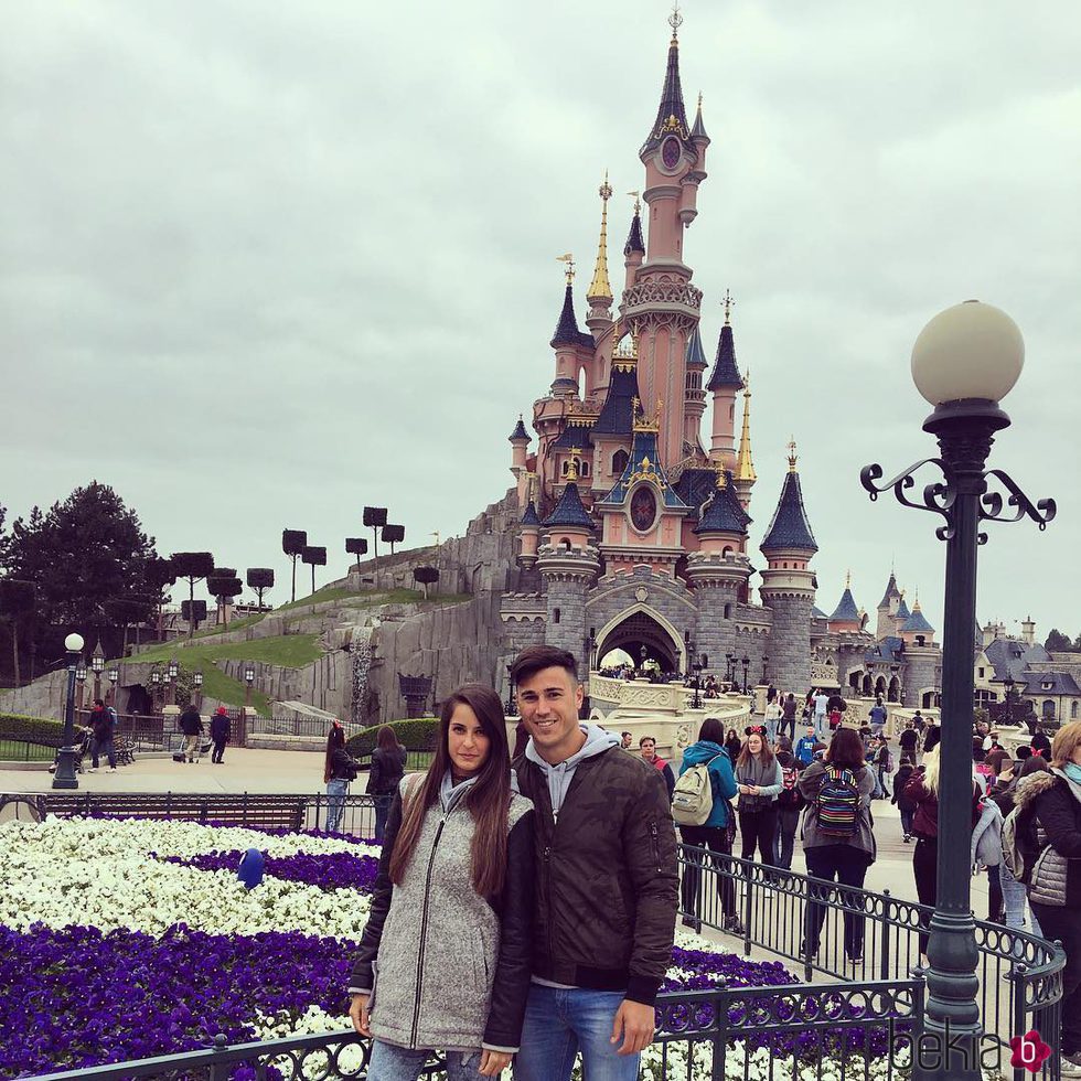 Carolina Vico y Joaquín Hurtado en Disneyland París
