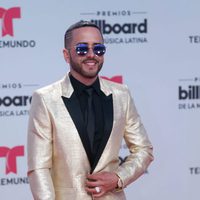 Yandel en la alfombra roja de los Billboard Latinos 2017