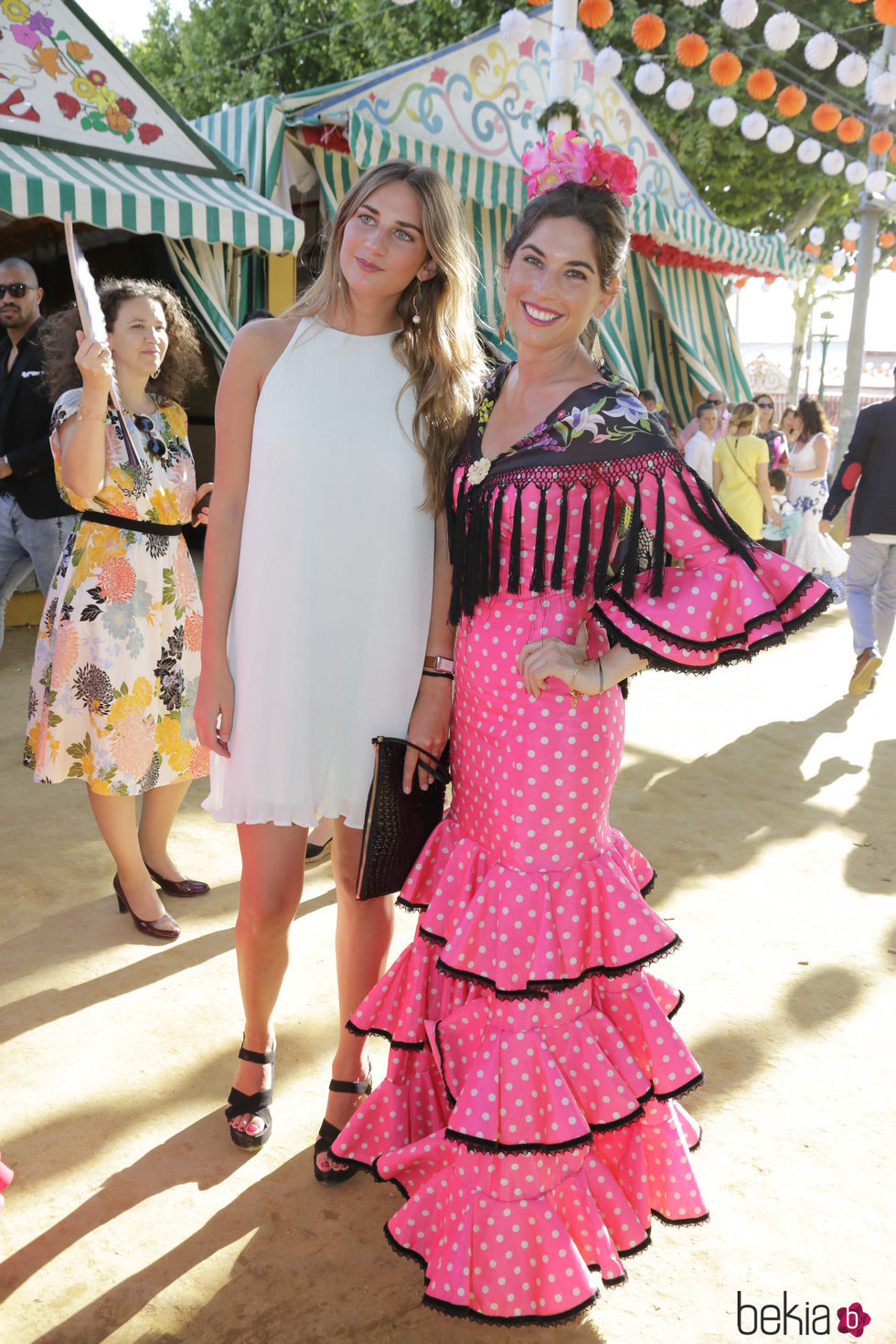 Sibi y Lourdes Montes en la Feria de Abril 2017