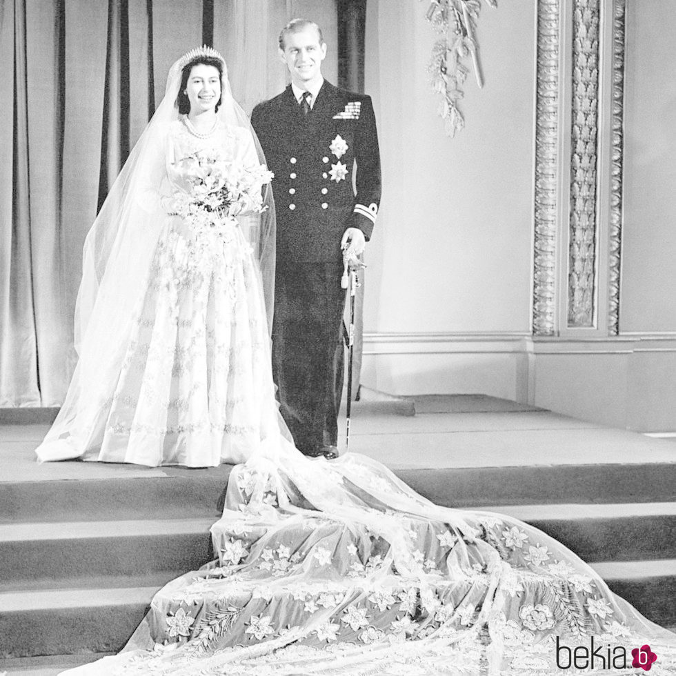 Foto oficial de la boda de la Reina Isabel y el Duque de Edimburgo en 1947