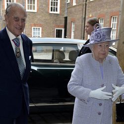 El Duque de Edimburgo reaparece con la Reina Isabel tras anunciar que se jubila