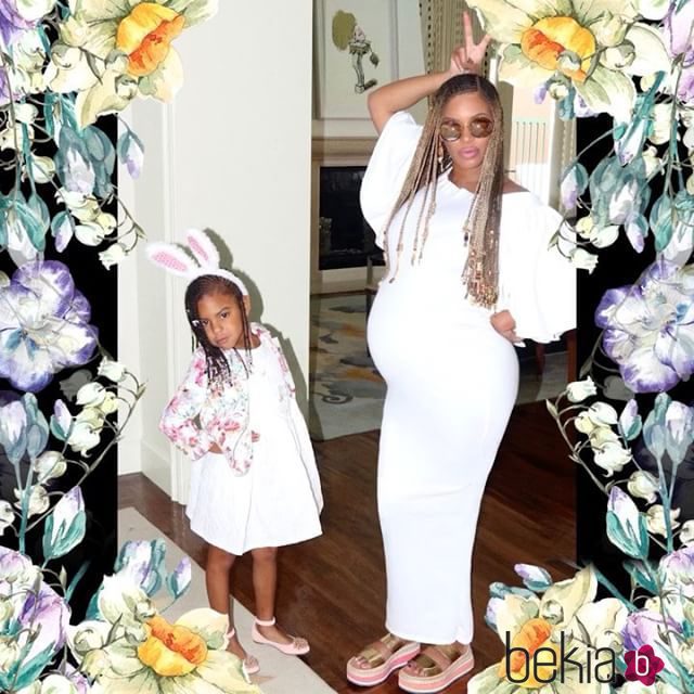 Beyoncé posa embarazada con su hija Blue Ivy