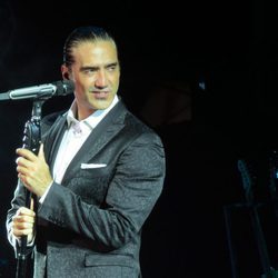 Alejandro Fernández en su concierto de 'Starlite'