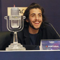 Primera rueda de prensa de Salvador Sobral tras convertirse en ganador de Eurovisión 2017