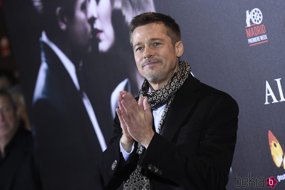 Brad Pitt en la premiére de 'Aliados'