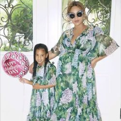 Blue Ivy felicita a Beyoncé por el día de la madre