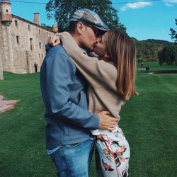 Risto Mejide y Laura Escanes besándose horas antes de su boda