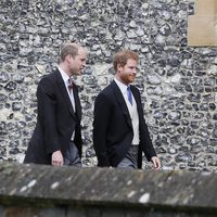 Los Príncipes Harry y Guillermo de Inglaterra en la boda de Pippa Middleton
