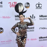 La cantante Z LaLa muy extravagante en los Billboard 2017