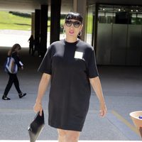 Rossy de Palma en la capilla ardiente de David Delfín en el Museo del Traje de Madrid