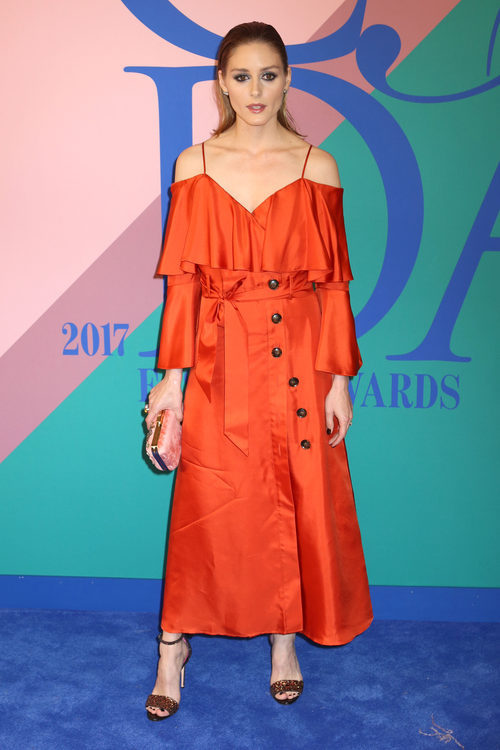 Olivia Palermo luciendo uno de los modelos de la firma en 2017