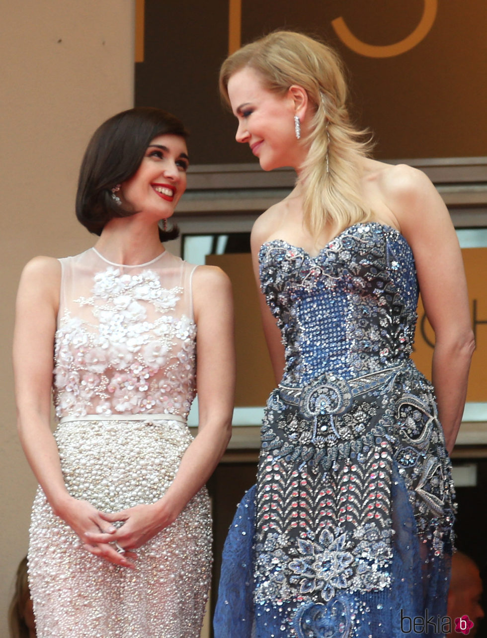 Paz Vega y Nicole Kidman en la ceremonia de apertura de la premier de 'Grace de Monaco'