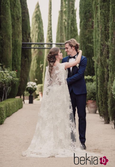 Antoine Griezmann y Erika Chperena recién casados