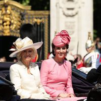 Kate Middleton y Camila Paker en la tradicional Trooping the Colour