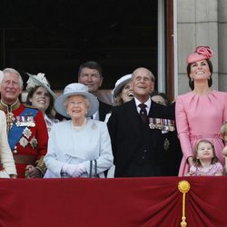 La Familia Real inglesa en el tradicional Trooping the Colour al completo