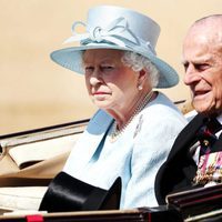 La Reina Isabel II y el Duque de Edimburgo en la tradicional Trooping The Colour