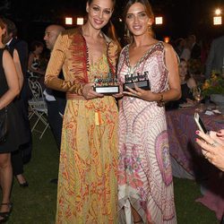 Eva González y Sara Carbonero en los Premios Elle Gourmet 2017