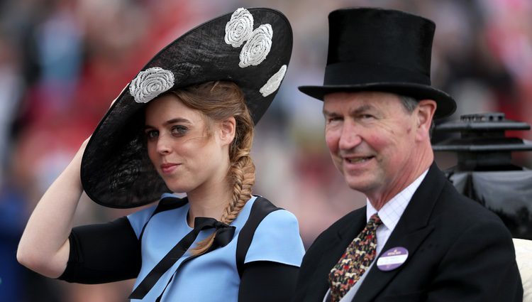 La Princesa Beatriz y Sir Timothy Laurence en Ascot 2017