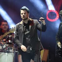 Dani Martín y Alejandro Sanz durante el concierto 'Más es Más'