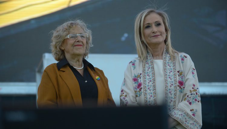 Manuela Carmena y Cristina Cifuentes en World Pride 2017
