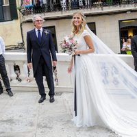 Almudena Cánovas llega a su boda con Sergio Llul