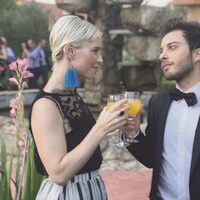 Blas Cantó y Soraya Arnelas brindan en una boda