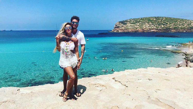 Bea y Rodri disfrutando de sus vacaciones en Ibiza