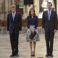 El Príncipe Harry y los Reyes Felipe y Letizia rinden homenaje a los Caídos en la Abadía de Westminster