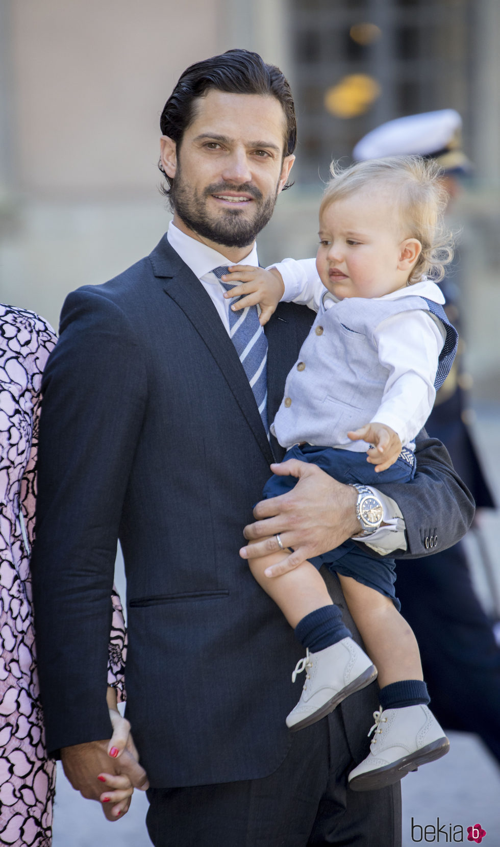 Carlos Felipe de Suecia con su hijo Alejandro en el 40 cumpleaños de Victoria de Suecia