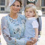 Magdalena de Suecia con su hijo Nicolás en el 40 cumpleaños de Victoria de Suecia