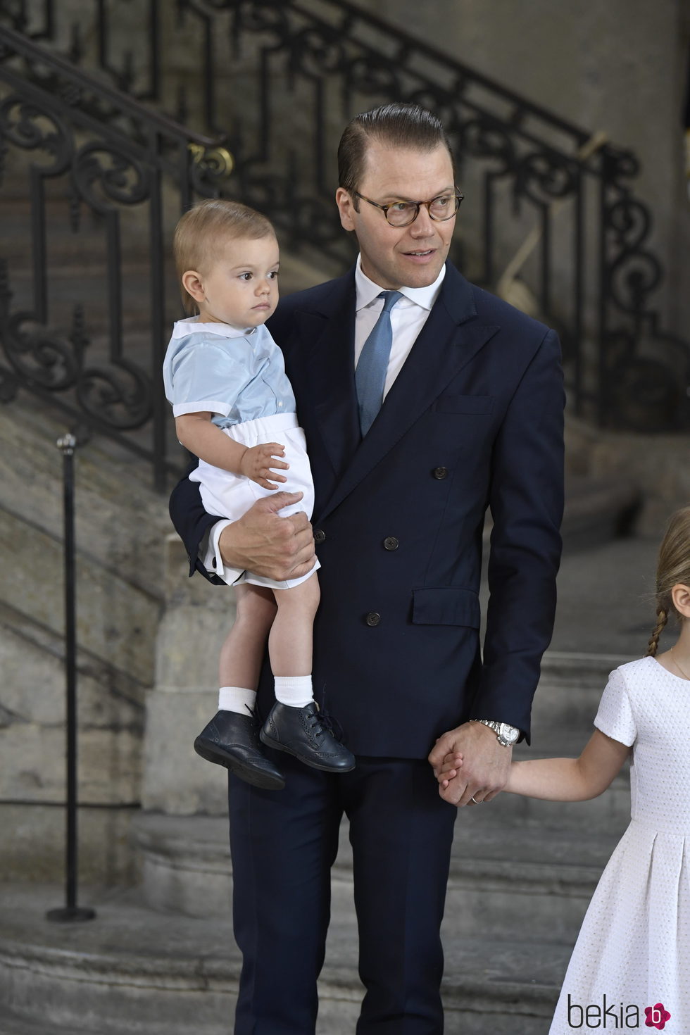 Daniel de Suecia con su hijo Oscar en el 40 cumpleaños de Victoria de Suecia
