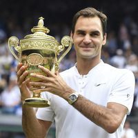 Roger Federer tras ganar la final masculina de Wimbledon 2017