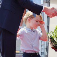 El Príncipe Jorge, muy cansado a su llegada a Alemania
