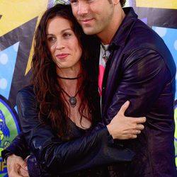 Alanis Morissette y Ryan Reynolds en los MTV Movie Awards 2003