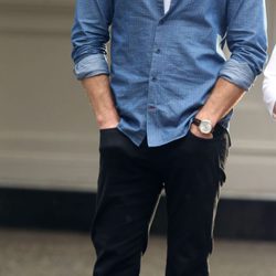 Liam Hemsworth durante el rodaje de 'No es romántico'