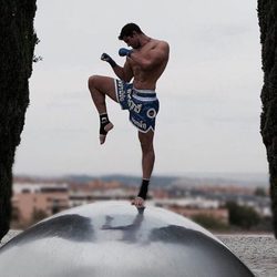 Julián Contreras Jr practicando boxeo