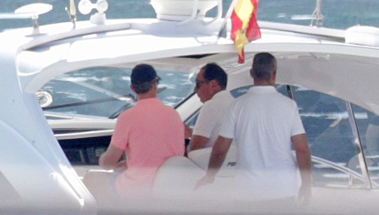 El Rey Felipe sale a navegar al comienzo de sus vacaciones en Mallorca