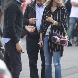 Amancio Ortega junto a su hija Marta Ortega y su novio Carlos Torretta