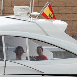 La Reina Sofía y la Infanta Elena en la lancha Somni