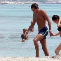 Tini Stoessel y Pepe Barroso Junior disfrutando de Formentera