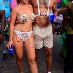 Chloe Green y Jeremy Meeks en el carnaval de Barbados 2017