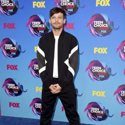 Louis Tomlinson en los Premios Teen Choice 2017